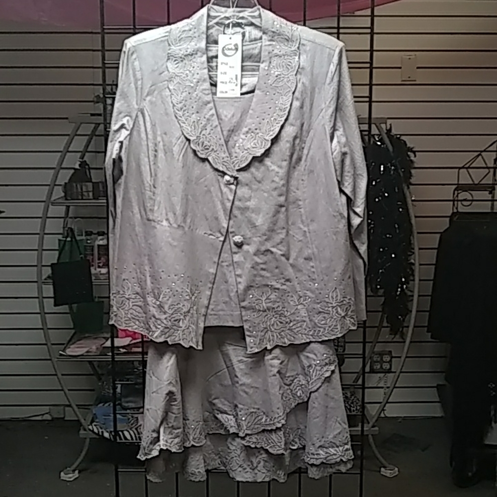 Odeliah 3 pc suit